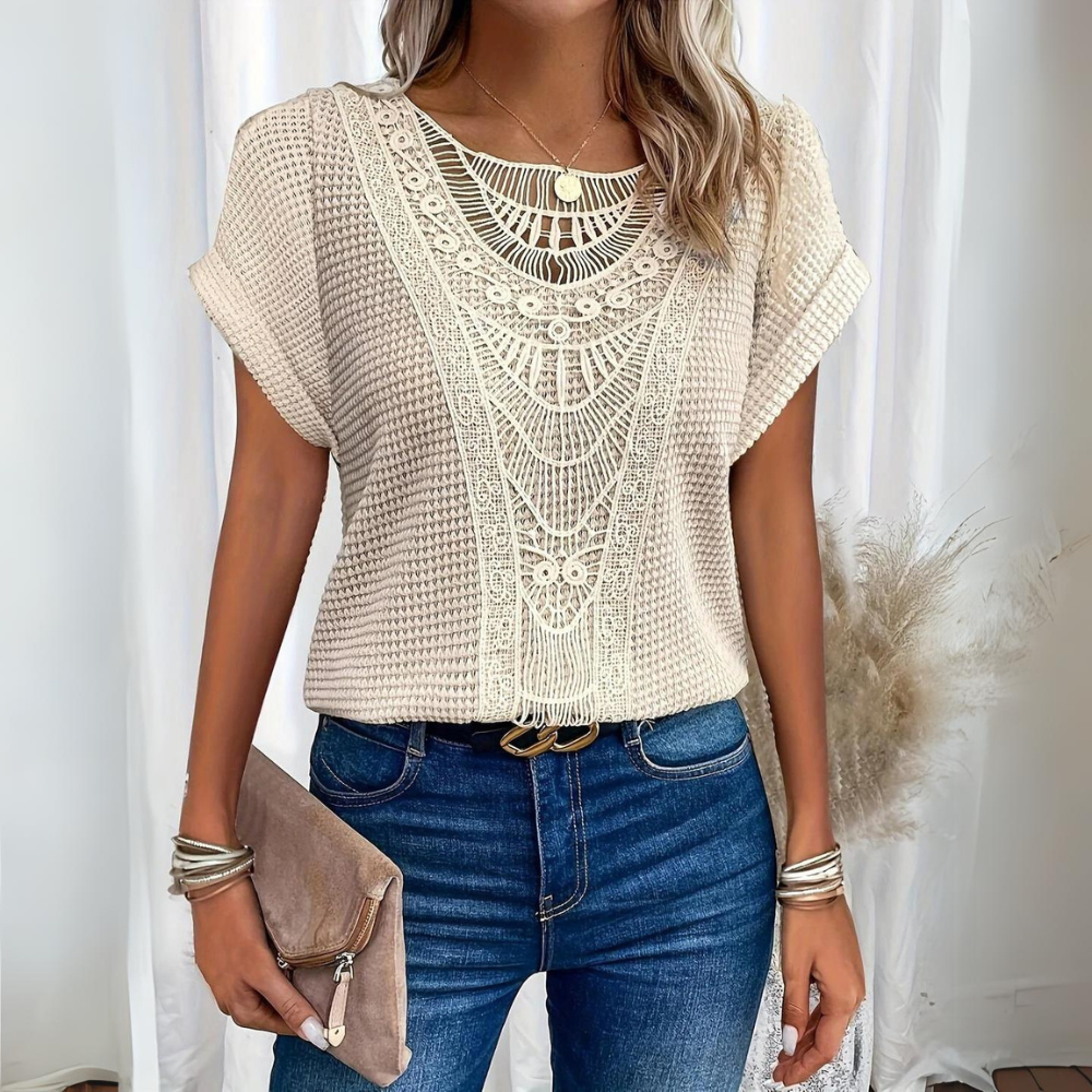 MARIELLE | SPITZE TOP MIT ELEGANTEM FLUSS