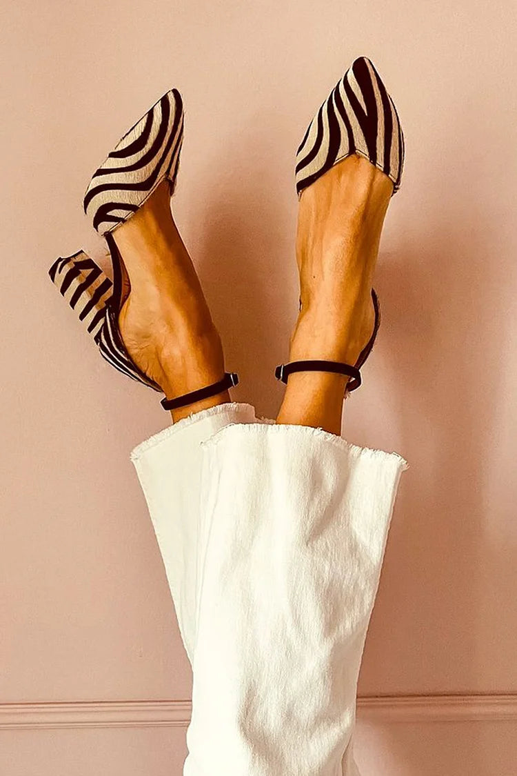 LYNN | KHAKI GROVE HAKKEN MIT ZEBRAPRINT UND SPISTEM NEUS