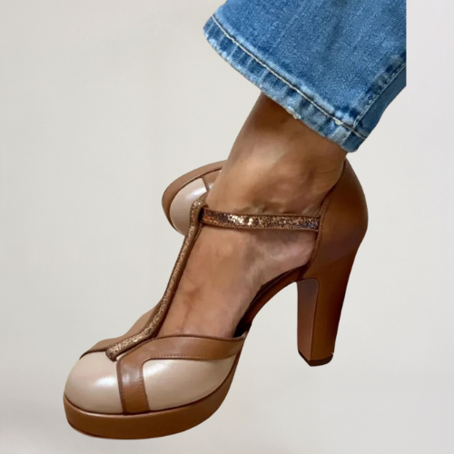 NADINE | T-STRAP FARBBLOCK GLITZER ABSATZ IN BRAUN