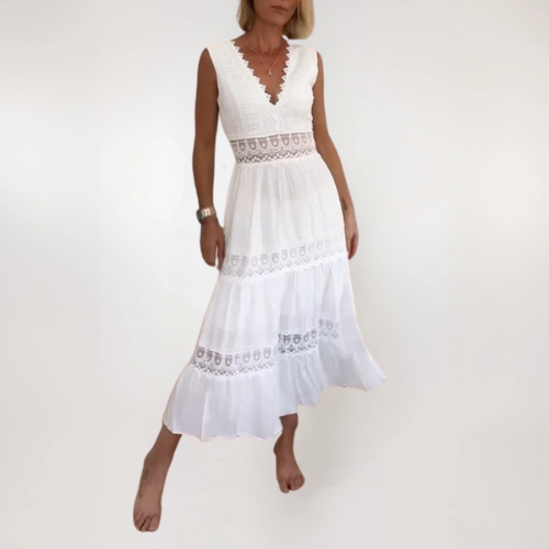 AMARA ALLURE | FEHLERLOSE PFLEGE SPITZENKLEID