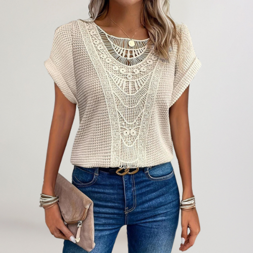 MARIELLE | SPITZE TOP MIT ELEGANTEM FLUSS